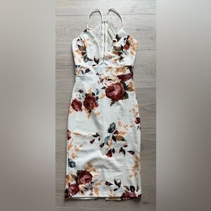 a'gaci Floral Dress With Lace Open Back